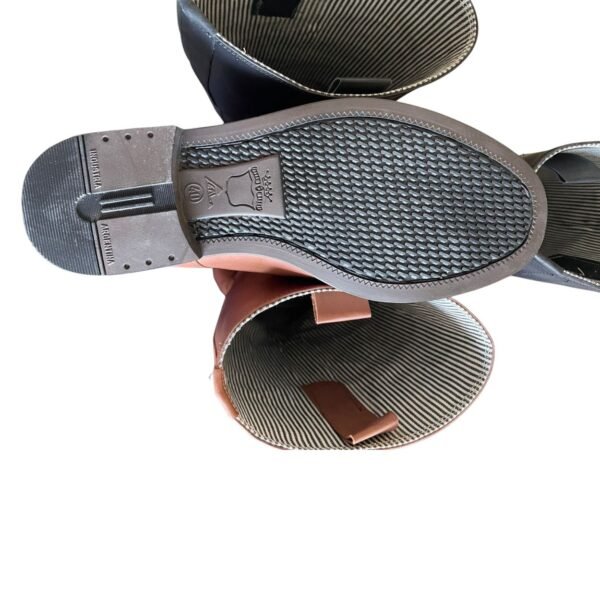 Botas - Image 5